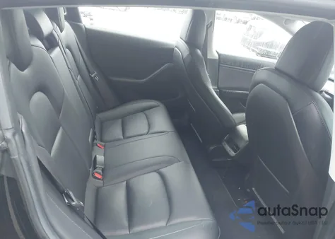 2018 Tesla Model 3 Long Range/Performance z USA, uszkodzony, nr VIN 5YJ3E1EB7JF070600